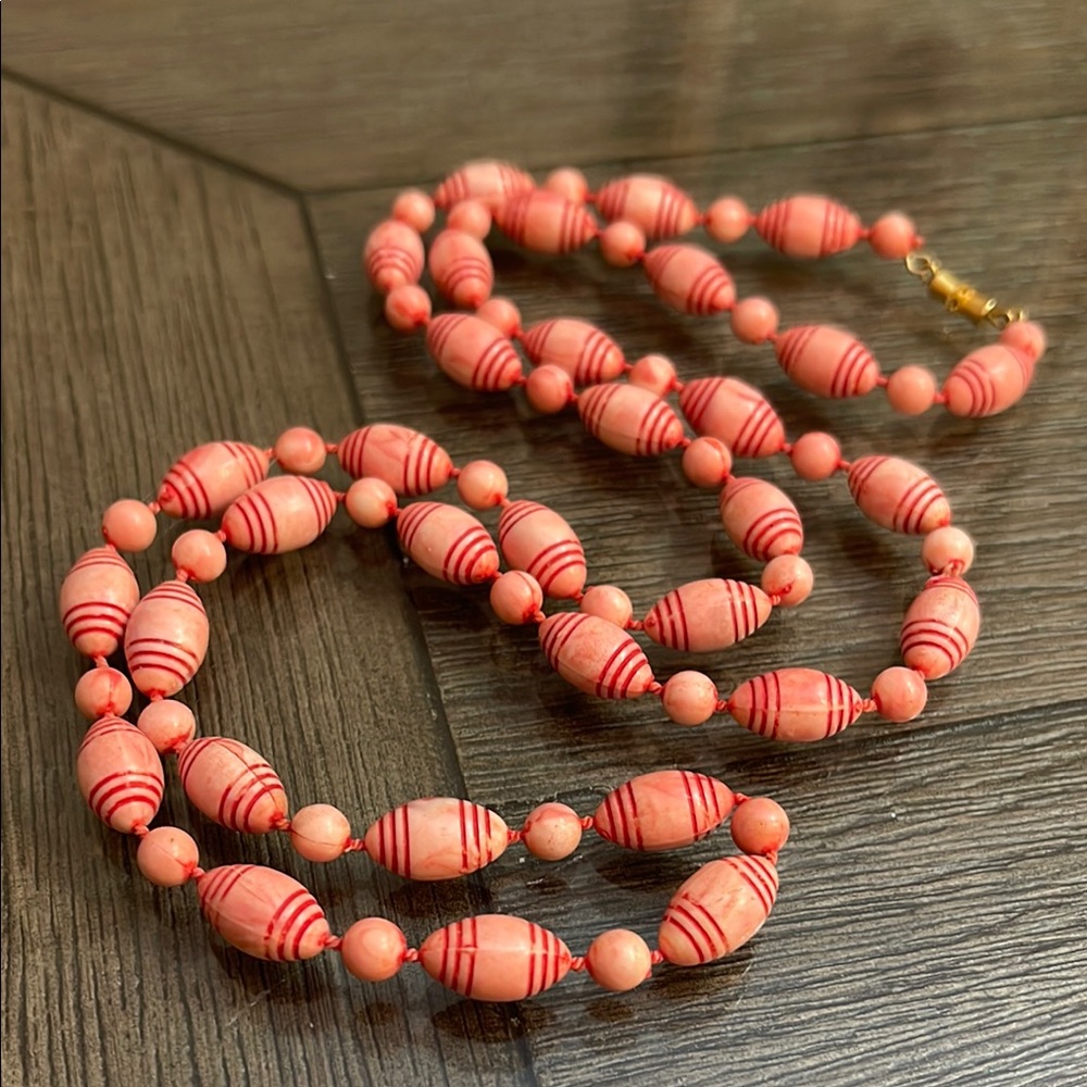 Vintage Pink & Red Beaded Necklace, Barrel Clasp